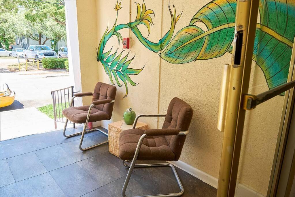 Migue'S Tiny Miami Alcove Apartment Exterior photo